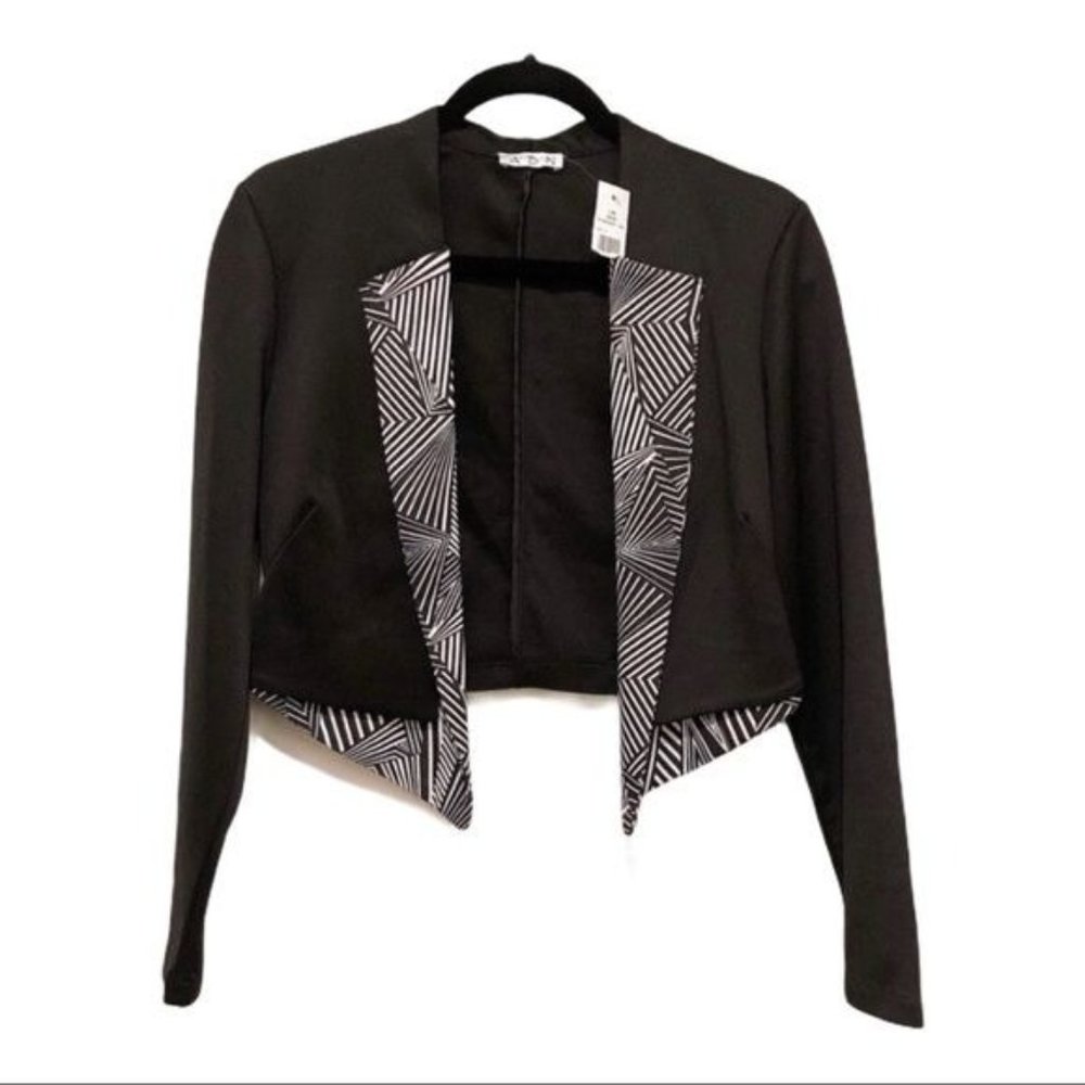 NWT ABN Black Long-sleeves Cropped Style Blazer S